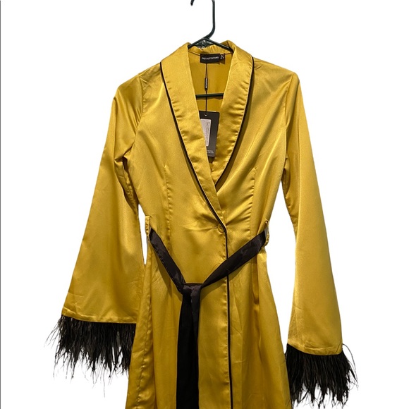 Yellow Satin Feather trimmed dress. Pajama style. New Tags. Sz 2. - Picture 3 of 9